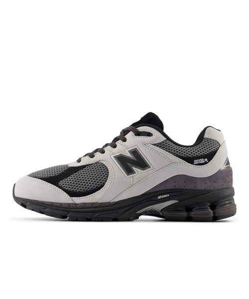 NEW BALANCE(ニューバランス)の「2002 U200210D(スニーカー・メンズ・グレー・26.0cm/25.5cm/25.0cm/24.5cm/24.0cm/23.5cm/23.0cm/29.0cm/28.5cm/28.0cm/27.5cm/27.0cm/26.5cm)」の1枚目の写真