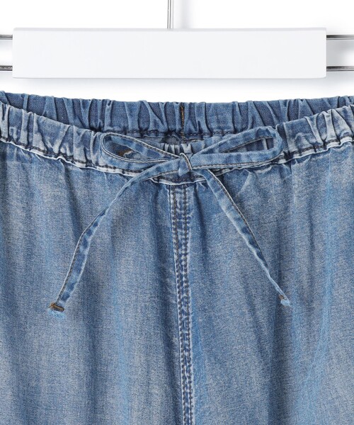 J.PRESS YORK STREET（ジェイプレスヨークストリート）の「【WOMEN】ライトダンガリー リラックスワイド パンツ（その他パンツ・レディース・ダルブルー系・F）」の7枚目の写真