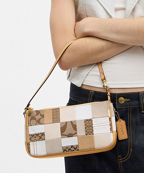 新品コーチ ベージュ ボタン付きショートコート 、バッグ２点セット COACH（コーチ） 新作セール バッグ CM545 新作 ショルダーバッグ 斜め