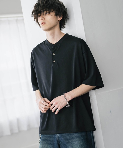 Rocky Monroe(ロッキーモンロー)の「AIR TEC+ 接触冷感・遮熱・UVカット 多機能ヘンリーネック半袖Tシャツ(Tシャツ/カットソー・メンズ・ブラック/グレイッシュベージュ/ブルー/チャコール/ネイビー/ピンク/ホワイト・M/L/XL)」の22枚目の写真