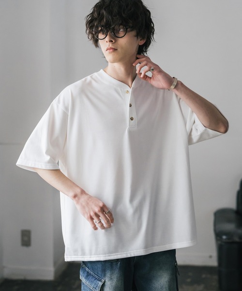 Rocky Monroe(ロッキーモンロー)の「AIR TEC+ 接触冷感・遮熱・UVカット 多機能ヘンリーネック半袖Tシャツ(Tシャツ/カットソー・メンズ・ブラック/グレイッシュベージュ/ブルー/チャコール/ネイビー/ピンク/ホワイト・M/L/XL)」の10枚目の写真