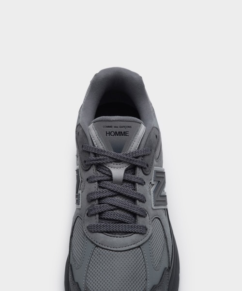 COMME des GARCONS HOMME（コム デ ギャルソン・オム）の「『New Balance 2010』 W-NAME GRAY（スニーカー・メンズ・グレー・27cm/26cm/25cm/29cm/28cm）」の4枚目の写真