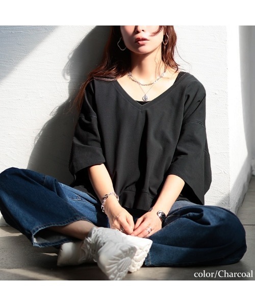 GOLDJAPAN(ゴールドジャパン)の「深Vネッククロップド丈プルオーバー【大きいサイズ対応】(Tシャツ/カットソー・レディース・ブラック/チャコールグレー/グレー/ネイビー・4L~5L/LL~3L)」の9枚目の写真