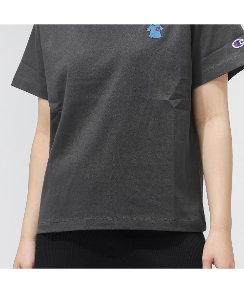 Champion（チャンピオン）の「【別注】チャンピオン  SHORT SLEEVE T-SHIRT 限定コラボ（Tシャツ/カットソー・レディース・チャコールグレー/ホワイト・M/L）」の14枚目の写真