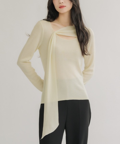 NEUNA(ヌナ)の「【素材にこだわった、上質を手に。】ドレープタイトップス(Tシャツ/カットソー・レディース・アイボリー/ブラック・FREE)」の2枚目の写真