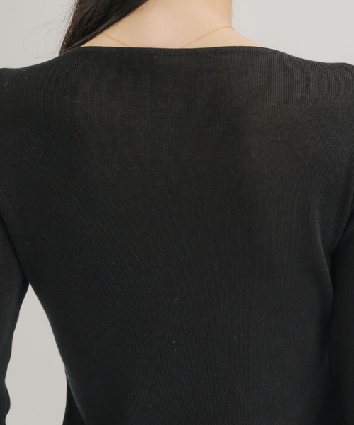 NEUNA(ヌナ)の「【素材にこだわった、上質を手に。】ドレープタイトップス(Tシャツ/カットソー・レディース・アイボリー/ブラック・FREE)」の14枚目の写真