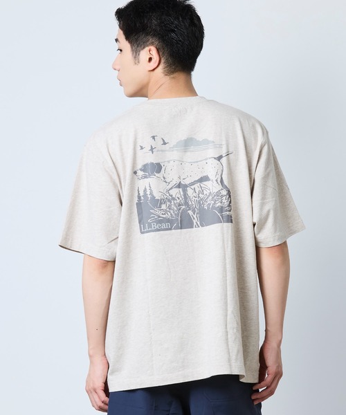 L.L.Bean（エルエルビーン）の「ボクシー・ティ、ポケット付きラベル・グラフィック 米国フィット・レギュラー（Tシャツ/カットソー・メンズ・ベージュ系/ホワイト・X-LARGE/LARGE/MEDIUM/SMALL）」の2枚目の写真