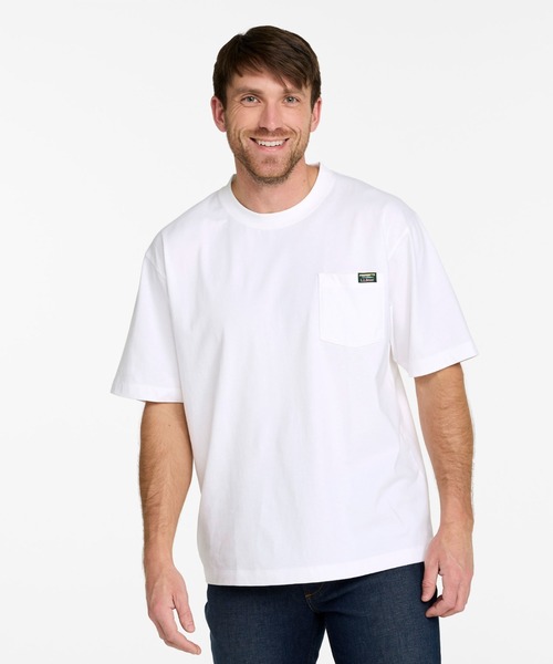 L.L.Bean（エルエルビーン）の「ボクシー・ティ、ポケット付きラベル・グラフィック 米国フィット・レギュラー（Tシャツ/カットソー・メンズ・ベージュ系/ホワイト・X-LARGE/LARGE/MEDIUM/SMALL）」の4枚目の写真