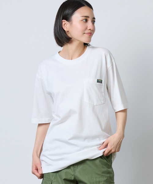 L.L.Bean（エルエルビーン）の「ボクシー・ティ、ポケット付きラベル・グラフィック 米国フィット・レギュラー（Tシャツ/カットソー・メンズ・ベージュ系/ホワイト・X-LARGE/LARGE/MEDIUM/SMALL）」の16枚目の写真