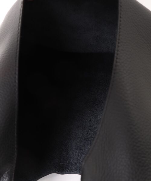 A.P.C.（アーペーセー）の「LE NEIGE（ハンドバッグ・レディース・ブラック・ONESIZE）」の4枚目の写真