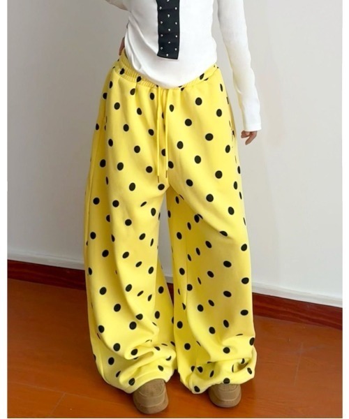 SHEENA(シーナ)の「【裾ドローコード付き】ドットスウェットワイドパンツ(スウェットパンツ・レディース・イエロー・M)」の19枚目の写真