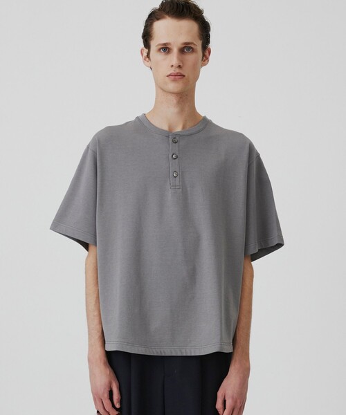 UNITED TOKYO(ユナイテッドトウキョウ)の「【残りわずか】ALBINI CASHMERE×SEA ISLAND COTTON HENRY TEE |最高級コットン/カシミヤ/春服/夏服(Tシャツ/カットソー・メンズ・グレー/ブラック・1/2)」の15枚目の写真