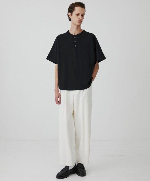 UNITED TOKYO(ユナイテッドトウキョウ)の「【残りわずか】ALBINI CASHMERE×SEA ISLAND COTTON HENRY TEE |最高級コットン/カシミヤ/春服/夏服(Tシャツ/カットソー・メンズ・グレー/ブラック・1/2)」の8枚目の写真