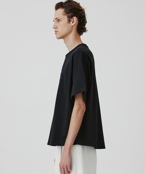 UNITED TOKYO(ユナイテッドトウキョウ)の「【残りわずか】ALBINI CASHMERE×SEA ISLAND COTTON HENRY TEE |最高級コットン/カシミヤ/春服/夏服(Tシャツ/カットソー・メンズ・グレー/ブラック・1/2)」の12枚目の写真