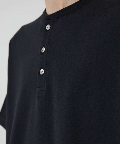 UNITED TOKYO(ユナイテッドトウキョウ)の「【残りわずか】ALBINI CASHMERE×SEA ISLAND COTTON HENRY TEE |最高級コットン/カシミヤ/春服/夏服(Tシャツ/カットソー・メンズ・グレー/ブラック・1/2)」の5枚目の写真