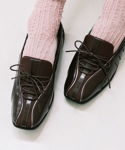 ROCKFISH WEATHERWEAR(ロックフィッシュウェザーウェア)の「BLISS SLIP-ON SNEAKERS(スニーカー・レディース・シルバー系その他/ブラック/チョコ・23.0cm/23.5cm/24.0cm/24.5cm/25.0cm)」の1枚目の写真