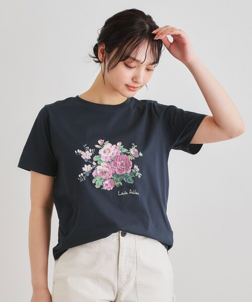 LAURA ASHLEY（ローラアシュレイ）の「【ギフトにおすすめ！5分袖／接触冷感／UVカット】エレンボロー ローズ柄Tシャツ（Tシャツ/カットソー・レディース・サックスブルー/ピンク系/ネイビー/グレー/オフホワイト・38/40）」の12枚目の写真
