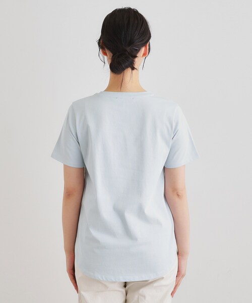 LAURA ASHLEY（ローラアシュレイ）の「【ギフトにおすすめ！5分袖／接触冷感／UVカット】エレンボロー ローズ柄Tシャツ（Tシャツ/カットソー・レディース・サックスブルー/ピンク系/ネイビー/グレー/オフホワイト・38/40）」の17枚目の写真