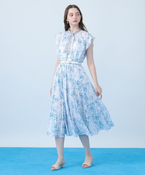 ANAYI(アナイ)の「Coral プリントローンスカーフタイ ブラウス〈セットアップ対応商品〉(シャツ/ブラウス・レディース・ピンク/ブルー・38/36)」の4枚目の写真
