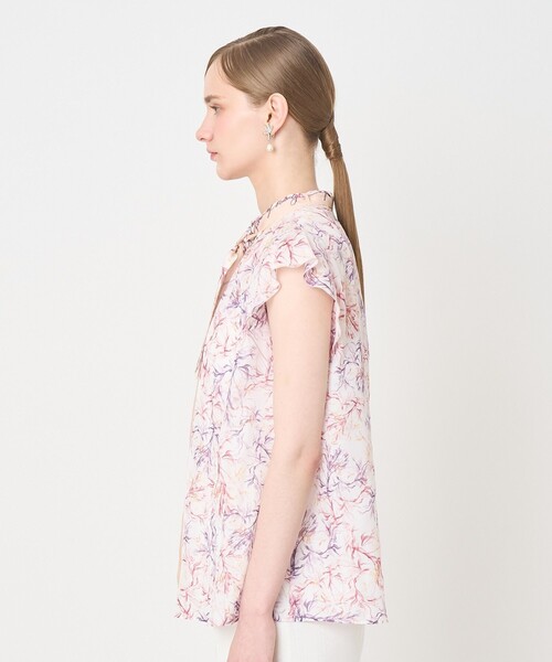 ANAYI(アナイ)の「Coral プリントローンスカーフタイ ブラウス〈セットアップ対応商品〉(シャツ/ブラウス・レディース・ピンク/ブルー・38/36)」の11枚目の写真