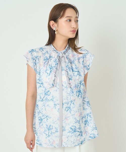 ANAYI(アナイ)の「Coral プリントローンスカーフタイ ブラウス〈セットアップ対応商品〉(シャツ/ブラウス・レディース・ピンク/ブルー・38/36)」の18枚目の写真