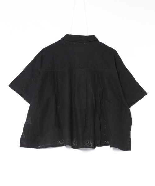 m.f.editorial(エムエフエディトリアル)の「【レース ゆったり リラックス】衿付き 半袖 オーバー シャツ ブラウス(シャツ/ブラウス・レディース・アイボリー/ブラック・FREE)」の3枚目の写真