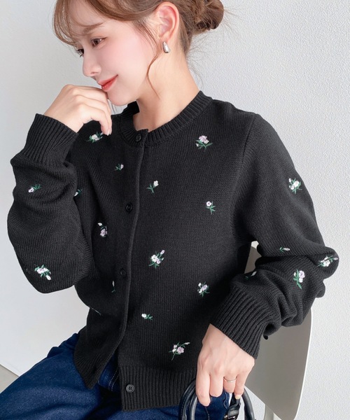 moment+(モーメントプラス)の「花柄刺繍ニットカーディガン(カーディガン/ボレロ・レディース・ピンク/杢グレー/ネイビー/アイボリー/ブラック・M/L)」の13枚目の写真