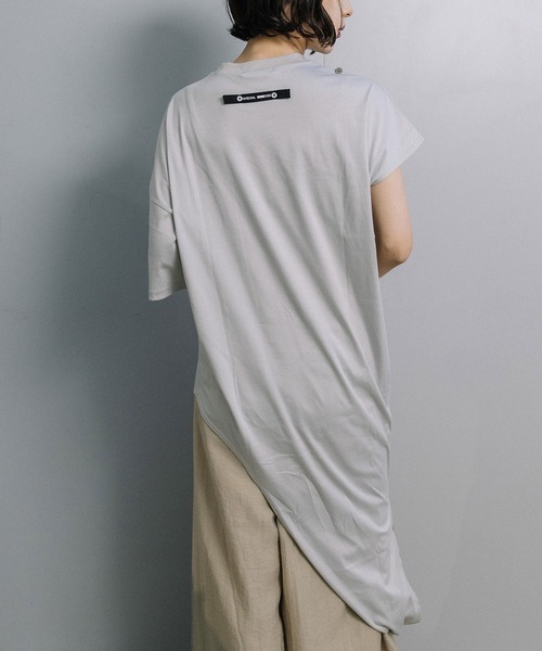 MARECHAL TERRE(マルシャルテル)の「2wayジュエリープリントTシャツ(Tシャツ/カットソー・レディース・グレイッシュベージュ/ホワイト×ブラック/ブラック/ホワイト・MEDIUM)」の20枚目の写真