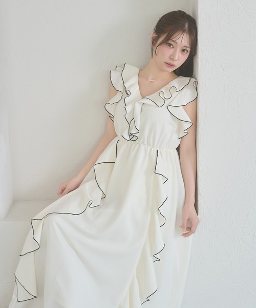 Ambre Neige(アンブルネージュ)の「raffle flill dress / ラッフルフリルワンピース(ワンピース・レディース・ブラック/オフホワイト・FREE)」の10枚目の写真