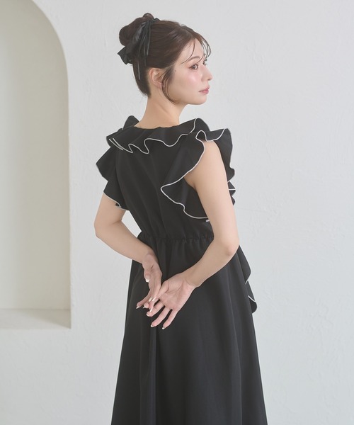 Ambre Neige(アンブルネージュ)の「raffle flill dress / ラッフルフリルワンピース(ワンピース・レディース・ブラック/オフホワイト・FREE)」の14枚目の写真