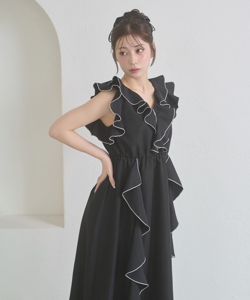 Ambre Neige(アンブルネージュ)の「raffle flill dress / ラッフルフリルワンピース(ワンピース・レディース・ブラック/オフホワイト・FREE)」の17枚目の写真