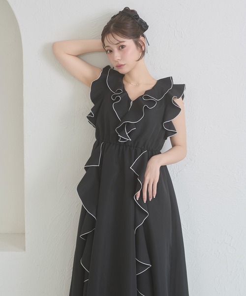 Ambre Neige(アンブルネージュ)の「raffle flill dress / ラッフルフリルワンピース(ワンピース・レディース・ブラック/オフホワイト・FREE)」の15枚目の写真