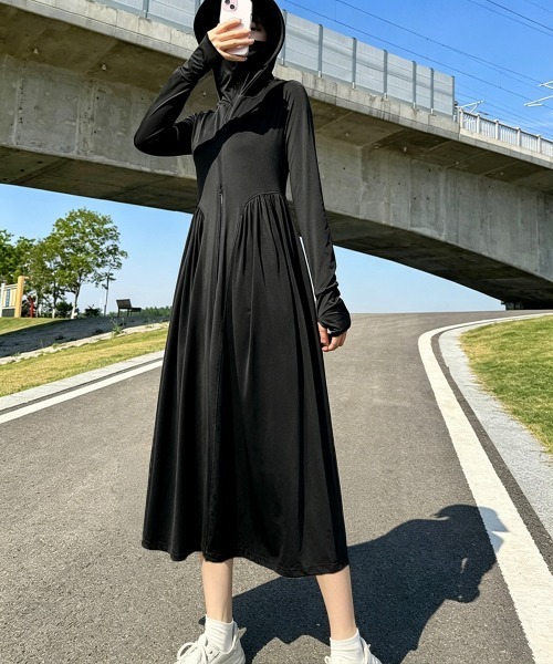 Miniministore(ミニミニストア)の「ラッシュガードレディース 着る日焼け止め(カーディガン/ボレロ・レディース・ホワイト/ライトブルー/ブラック/グレー/ピンク/ラベンダー・M/L)」の3枚目の写真