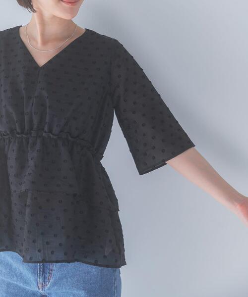 URBAN RESEARCH ROSSO WOMEN(アーバンリサーチ ロッソ)の「『WEB限定』ジャガードペプラムブラウス(シャツ/ブラウス・レディース・ブラック系その他/ライトベージュ/ブラック・FREE)」の11枚目の写真