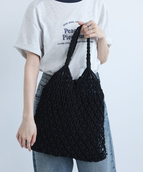 LA VORAGINE(ラ ヴォラジネ)の「【選べる3色展開!】マクラメトートバッグ(トートバッグ・レディース・Black/White/Beige・FREE)」の5枚目の写真