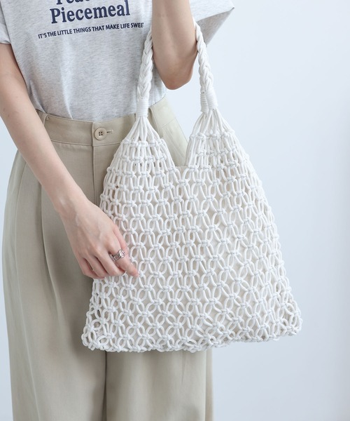 LA VORAGINE(ラ ヴォラジネ)の「【選べる3色展開!】マクラメトートバッグ(トートバッグ・レディース・Black/White/Beige・FREE)」の11枚目の写真