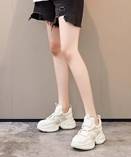 Lace Ladies(レースレディース)の「サイドベルト レースアップ 厚底 ダッド スニーカー(スニーカー・レディース・ブラック/ホワイト・24cm/23.5cm/23cm/22.5cm/25cm/24.5cm)」の9枚目の写真