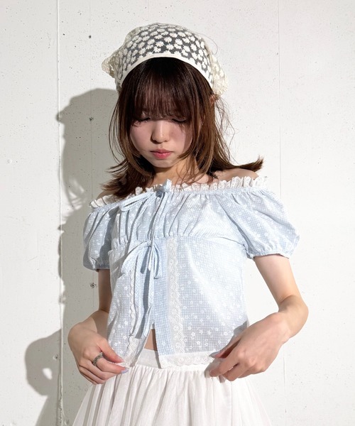 MAISON SELECT(メゾンセレクト)の「6C83 チェック×フラワー レースアクセント2WAYブラウス(シャツ/ブラウス・レディース・ブラック/ライトブルー・FREE)」の10枚目の写真