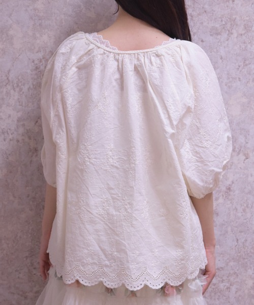 axes femme（アクシーズファム）の「刺繍ブラウス（シャツ/ブラウス・レディース・キナリ・FREE）」の4枚目の写真