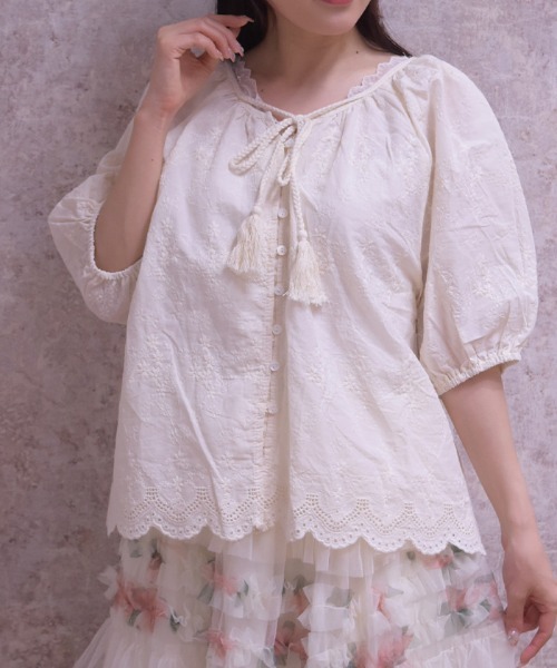 axes femme（アクシーズファム）の「刺繍ブラウス（シャツ/ブラウス・レディース・キナリ・FREE）」の6枚目の写真