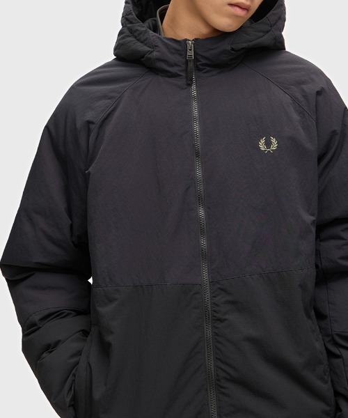 ぱ*】様 【期間限定開始価格500円オフ】フレッドペリー　ダウンジャケット Fabric Block Padded Jacket／ファブリックブロックパデッドジャケット