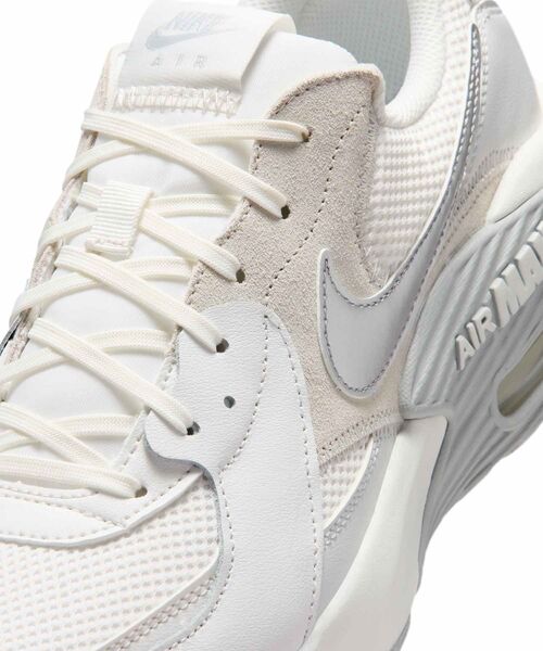 NIKE(ナイキ)の「ナイキ エア マックス エクシー メンズシューズ / Nike Air Max Excee Men's Shoes FZ5486-108 Summit White(スニーカー・メンズ・アイボリー・29/26.5/26/25.5/25/24.5/24/28.5/28/27.5/27/30/29.5)」の9枚目の写真