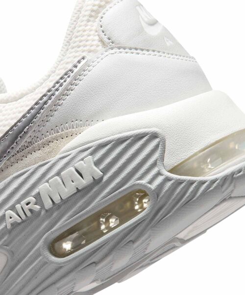 NIKE(ナイキ)の「ナイキ エア マックス エクシー メンズシューズ / Nike Air Max Excee Men's Shoes FZ5486-108 Summit White(スニーカー・メンズ・アイボリー・29/26.5/26/25.5/25/24.5/24/28.5/28/27.5/27/30/29.5)」の10枚目の写真