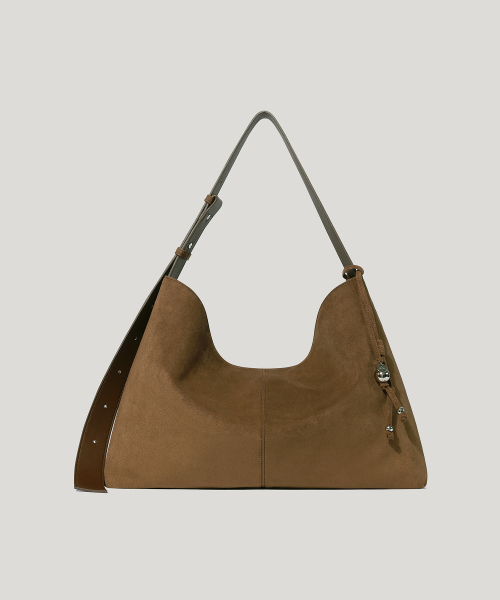 OVHEE(オヴェイ)の「テイヴ スエード ショルダーバッグ Tave Suede Shoulder Bag(ショルダーバッグ・レディース・ダークオリーブ/キャメル・FREE)」の14枚目の写真
