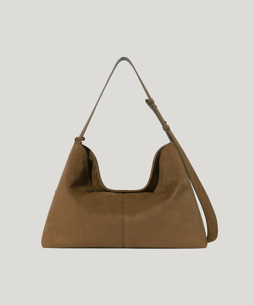 OVHEE(オヴェイ)の「テイヴ スエード ショルダーバッグ Tave Suede Shoulder Bag(ショルダーバッグ・レディース・ダークオリーブ/キャメル・FREE)」の16枚目の写真