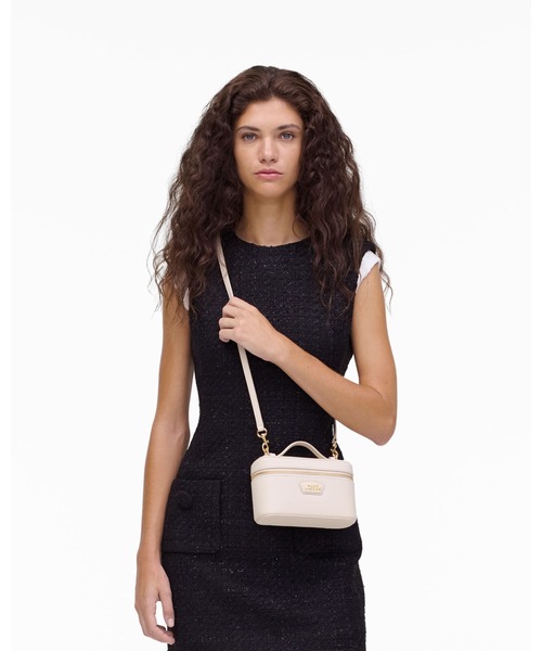 MARC JACOBS(マークジェイコブス)の「THE EVERYDAY VANITY BAG/ザ エブリデイ バニティバッグ(ショルダーバッグ・レディース・ブラック/ホワイト・ONE SIZE)」の3枚目の写真