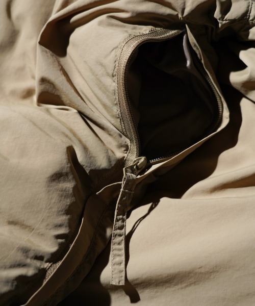 made in standard (メイドインスタンダード)の「MADE IN STANDARD / メイドインスタンダード ECWCS GEN1 LEVEL6 DOWN JACKET エクワックス レベル6 ダウンジャケット(ダウンジャケット/コート・メンズ・ブラック/グレー系その他/ブラウン/ホワイト・MEDIUM/LARGE)」の19枚目の写真
