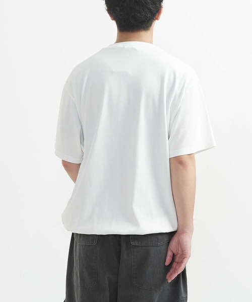 CONVERSE TOKYO（コンバーストウキョウ）の「EMBOSSED LOGO TEE（Tシャツ/カットソー・レディース・ブラック/ライラック/ホワイト・SMALL/MEDIUM）」の15枚目の写真