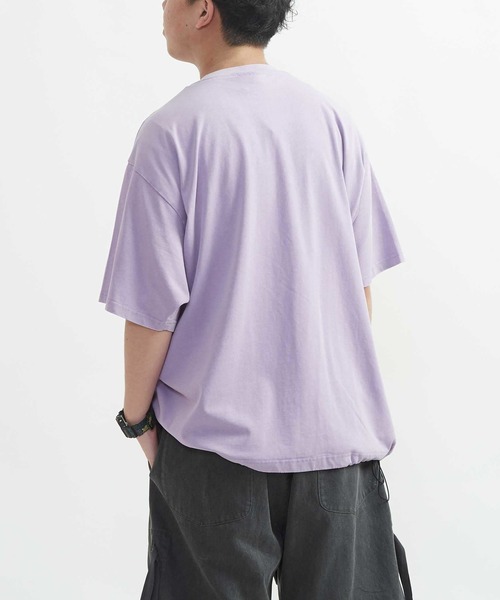 CONVERSE TOKYO（コンバーストウキョウ）の「EMBOSSED LOGO TEE（Tシャツ/カットソー・レディース・ブラック/ライラック/ホワイト・SMALL/MEDIUM）」の20枚目の写真