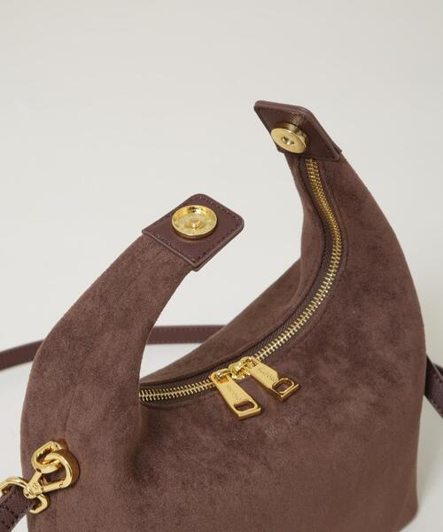 NANO universe(ナノユニバース)の「SINBONO/Vienna Crossbody Bag FakeSuede(ショルダーバッグ・レディース・ダークブラウン/アイボリー・FREE)」の8枚目の写真